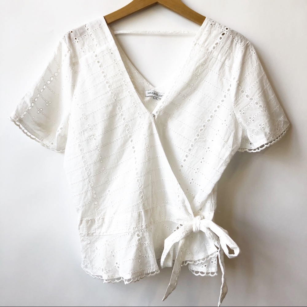 Heartloom Lace Short Sleeve Peplum Top Medium